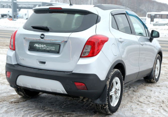 Подержанный автомобиль Opel Mokka 2014 года (6 фото)