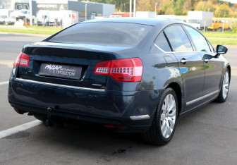 Подержанный автомобиль Citroen C5 Wagon 2008 года (6 фото)