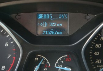 Подержанный автомобиль Ford Focus Wagon 2013 года (17 фото)