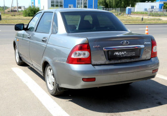 Подержанный автомобиль LADA (ВАЗ) Priora Sedan 2013 года (4 фото)