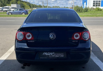 Подержанный автомобиль Volkswagen Passat Sedan 2006 года (5 фото)