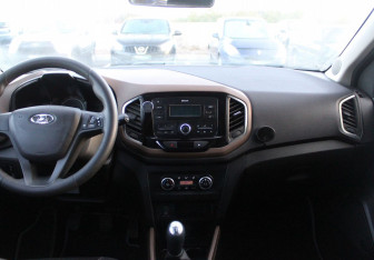 Подержанный автомобиль LADA (ВАЗ) XRAY 2018 года (13 фото)