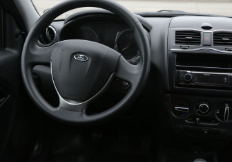 Подержанный автомобиль LADA (ВАЗ) Granta Liftback 2019 года (14 фото)