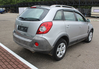 Подержанный автомобиль Opel Antara 2007 года (7 фото)