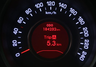 Подержанный автомобиль Kia Sportage 2011 года (19 фото)