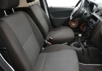 Подержанный автомобиль LADA (ВАЗ) Granta Sedan 2013 года (10 фото)