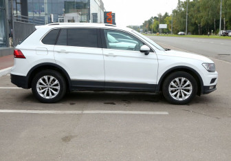 Подержанный автомобиль Volkswagen Tiguan 2018 года (7 фото)