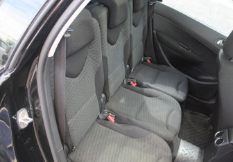Подержанный автомобиль Peugeot 308 Wagon 2010 года (13 фото)
