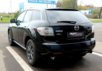 Подержанный автомобиль Mazda CX-7 2007 года (4 фото)