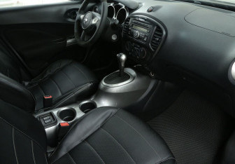Подержанный автомобиль Nissan Juke 2015 года (9 фото)