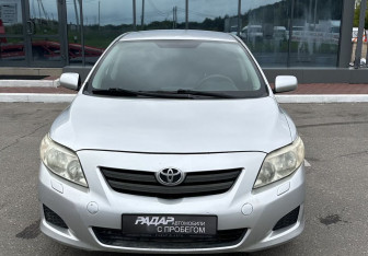 Подержанный автомобиль Toyota Corolla Sedan 2008 года (2 фото)
