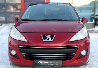 Подержанный автомобиль Peugeot 207 Hatchback 2010 года (2 фото)