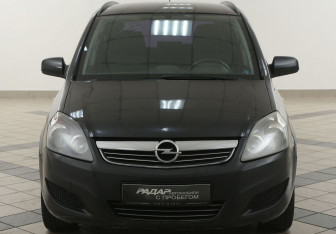 Подержанный автомобиль Opel Zafira Compactvan 2012 года (6 фото)