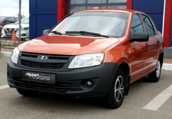 Подержанный автомобиль LADA (ВАЗ) Granta Sedan 2014 года (3 фото)