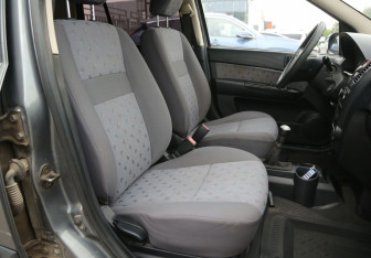 Подержанный автомобиль Hyundai Getz 2004 года (10 фото)