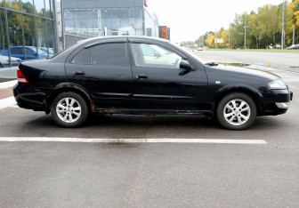 Подержанный автомобиль Nissan Almera Classic 2007 года (7 фото)