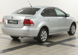 Подержанный автомобиль Volkswagen Polo Sedan 2011 года (4 фото)