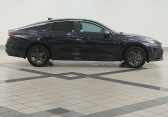 Подержанный автомобиль Kia K5 2020 года (5 фото)