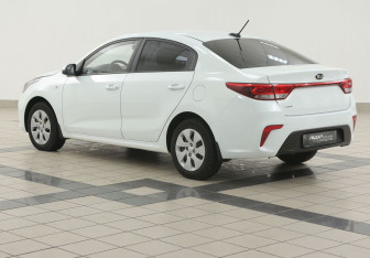 Подержанный автомобиль Kia Rio Sedan 2018 года (2 фото)