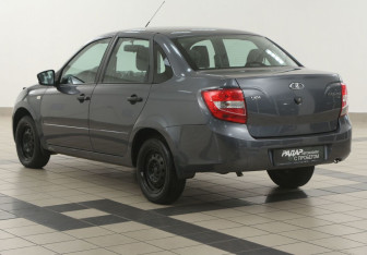 Подержанный автомобиль LADA (ВАЗ) Granta Sedan 2018 года (2 фото)
