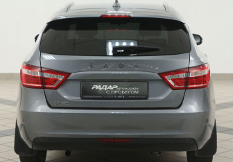 Подержанный автомобиль LADA (ВАЗ) Vesta Wagon 2020 года (3 фото)