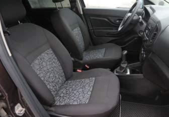 Подержанный автомобиль LADA (ВАЗ) XRAY 2018 года (10 фото)