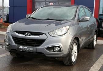 Подержанный автомобиль Hyundai ix35 2012 года (3 фото)