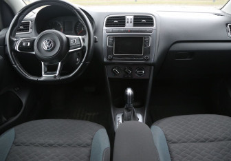 Подержанный автомобиль Volkswagen Polo Sedan 2019 года (12 фото)