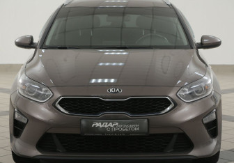 Подержанный автомобиль Kia Ceed Wagon 2019 года (6 фото)