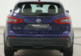 Подержанный автомобиль Nissan Qashqai 2019 года (3 фото)