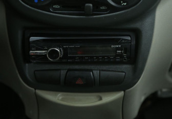 Подержанный автомобиль LADA (ВАЗ) Kalina Hatchback 2010 года (13 фото)