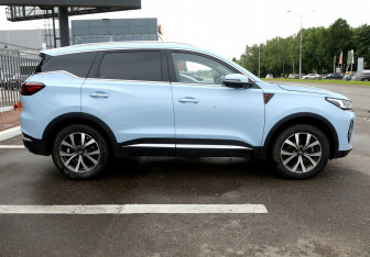 Подержанный автомобиль Chery Tiggo 7 Pro Max 2023 года (7 фото)