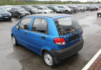 Подержанный автомобиль Daewoo Matiz 2012 года (5 фото)