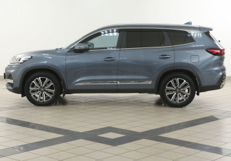 Подержанный автомобиль Chery Tiggo 8 2020 года (7 фото)