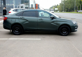 Подержанный автомобиль LADA (ВАЗ) Vesta Sedan 2017 года (7 фото)