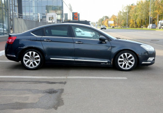 Подержанный автомобиль Citroen C5 Wagon 2008 года (7 фото)