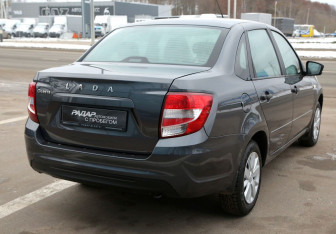 Подержанный автомобиль LADA (ВАЗ) Granta Sedan 2018 года (6 фото)