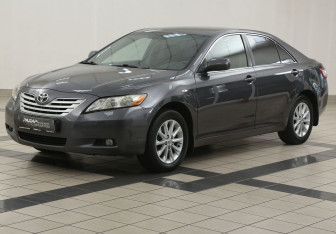 Подержанный автомобиль Toyota Camry Sedan 2008 года (8 фото)