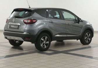 Подержанный автомобиль Renault Kaptur 2017 года (4 фото)