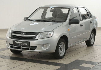 Подержанный автомобиль LADA (ВАЗ) Granta Sedan 2012 года (8 фото)