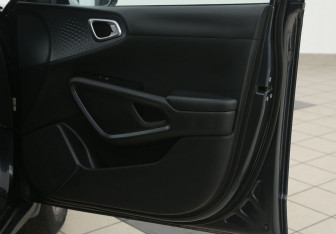 Подержанный автомобиль Kia Soul 2019 года (18 фото)