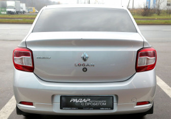 Подержанный автомобиль Renault Logan Sedan 2015 года (5 фото)