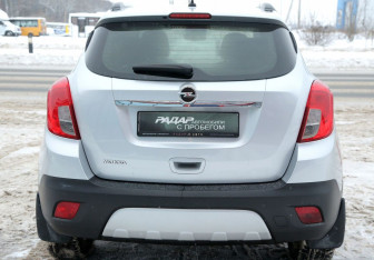 Подержанный автомобиль Opel Mokka 2014 года (5 фото)
