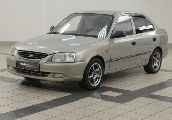Подержанный автомобиль Hyundai Accent Sedan 2008 года (8 фото)