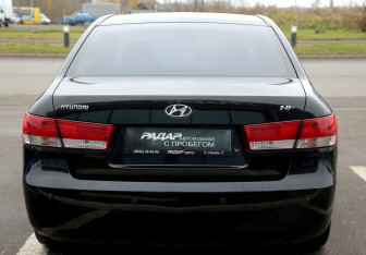 Подержанный автомобиль Hyundai Sonata 2007 года (5 фото)