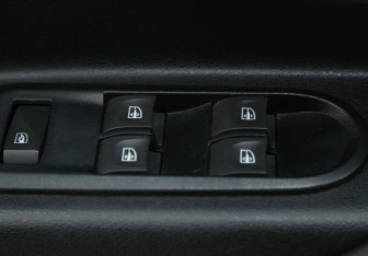 Подержанный автомобиль LADA (ВАЗ) XRAY 2016 года (17 фото)