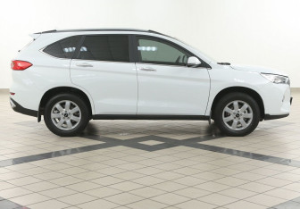 Подержанный автомобиль Haval M6 2023 года (5 фото)