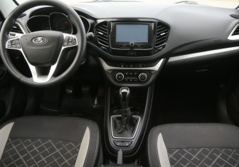 Подержанный автомобиль LADA (ВАЗ) Vesta Wagon 2018 года (12 фото)