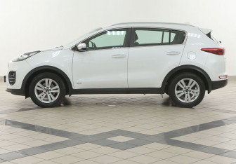 Подержанный автомобиль Kia Sportage 2018 года (7 фото)