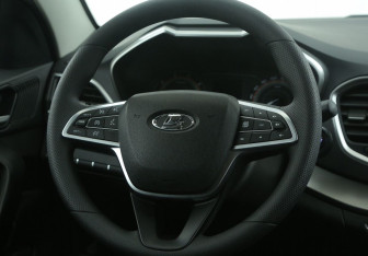 Подержанный автомобиль LADA (ВАЗ) Vesta Sedan 2024 года (16 фото)